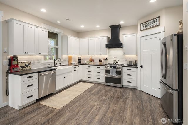 50 E Eastwood Lane, Union, WA 98592