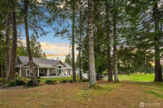 50 E Eastwood Lane, Union, WA 98592