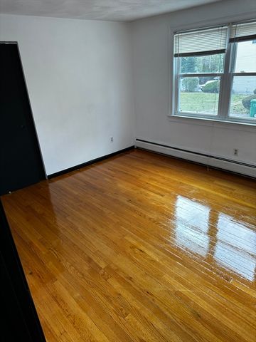 1193 Boylston St 1193, Newton, MA 02464