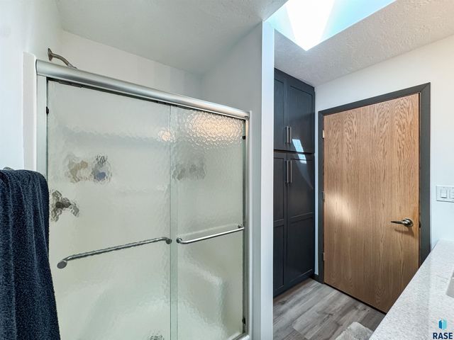 8704 E 38th St Street, Sioux Falls, SD 57110