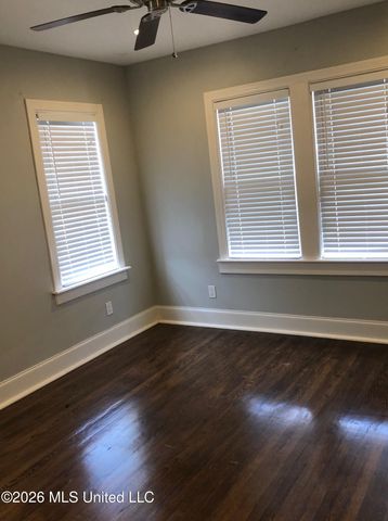 950 North Street, 12, Jackson, MS 39202