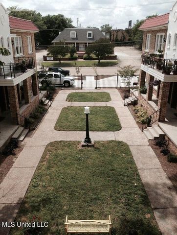 950 North Street, 12, Jackson, MS 39202