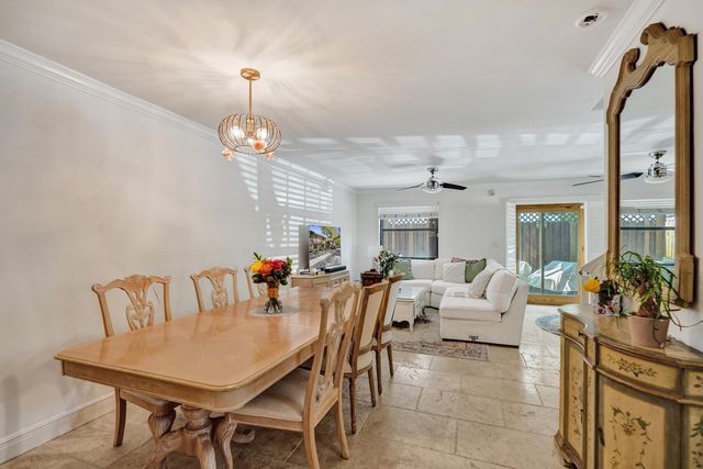 905 SE 12th Court 16, Fort Lauderdale, FL 33316