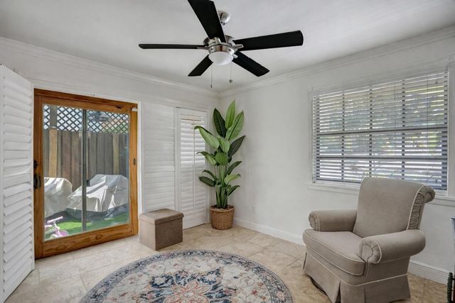 905 SE 12th Court 16, Fort Lauderdale, FL 33316