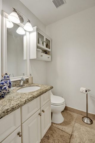 905 SE 12th Court 16, Fort Lauderdale, FL 33316