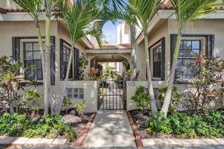 905 SE 12th Court 16, Fort Lauderdale, FL 33316