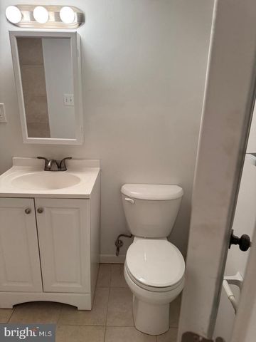 38 VARNUM ST NE, Washington, DC 20011