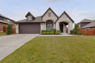 3818 Noblewood Drive, Heartland, TX 75126