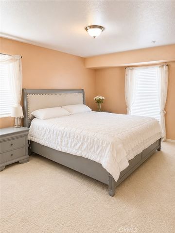 13104 Angeles Trail Way, Sylmar, CA 91342