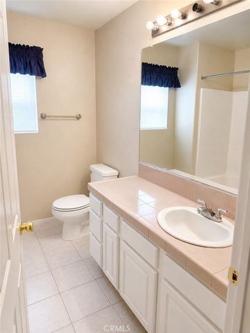 13104 Angeles Trail Way, Sylmar, CA 91342