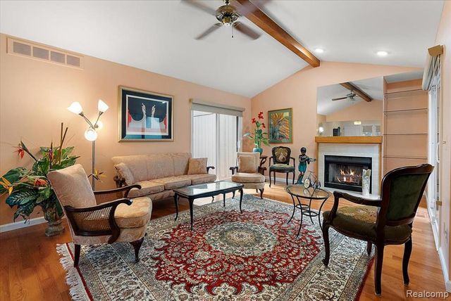 5515 Walnut Circle 42, West Bloomfield, MI 48322