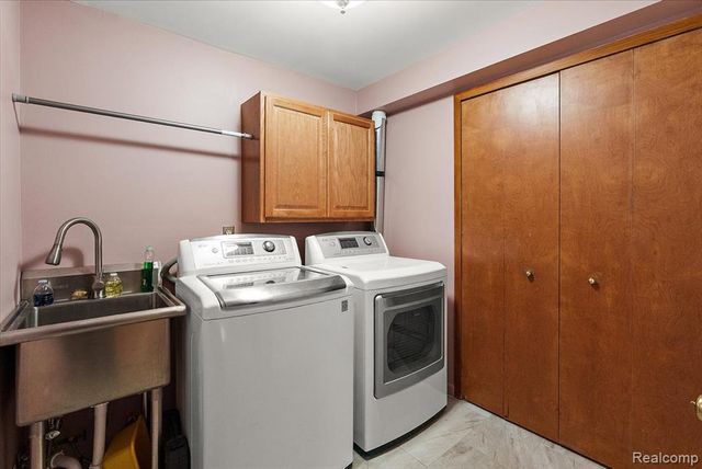 5515 Walnut Circle 42, West Bloomfield, MI 48322