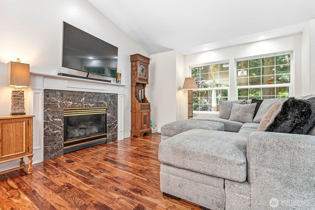 5 Valley Crest Way, Bellingham, WA 98229