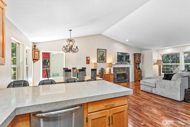 5 Valley Crest Way, Bellingham, WA 98229
