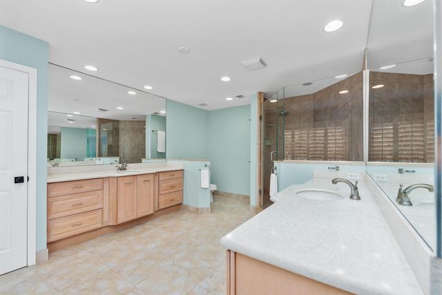 490 Mars Way, Juno Beach, FL 33408