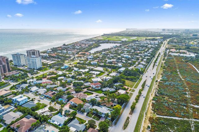 490 Mars Way, Juno Beach, FL 33408