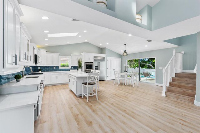 490 Mars Way, Juno Beach, FL 33408