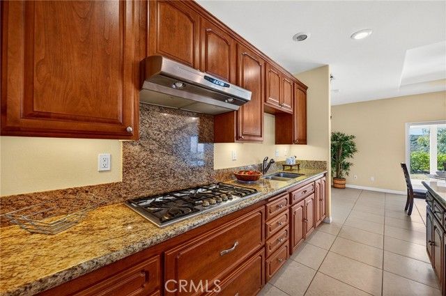 39475 Bruce Lane, Temecula, CA 92592