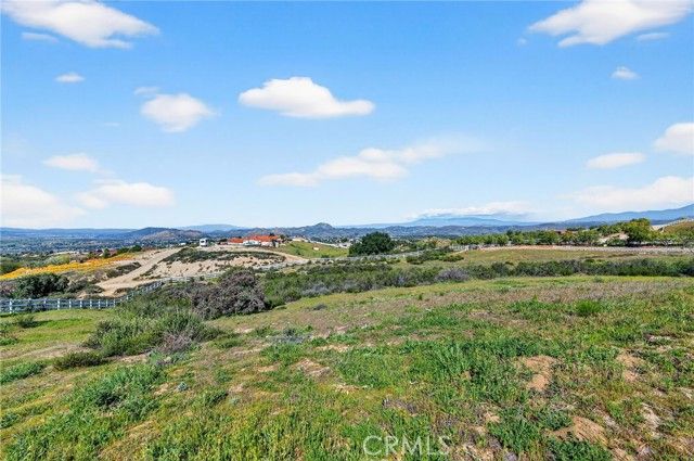 39475 Bruce Lane, Temecula, CA 92592