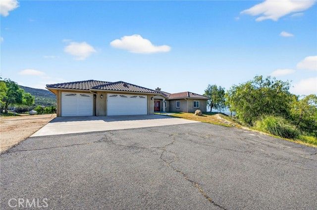 39475 Bruce Lane, Temecula, CA 92592