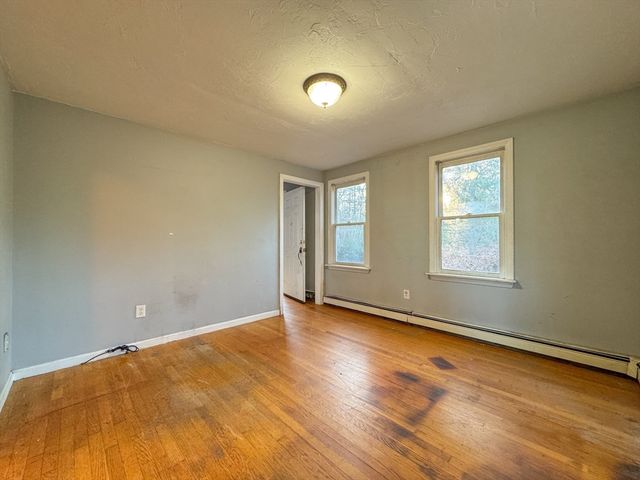 111 Snow St, Hanson, MA 02341