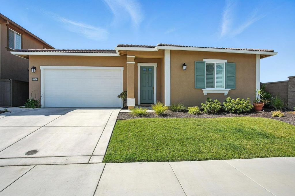 3742 Haymaker Way, Sacramento, CA 95835