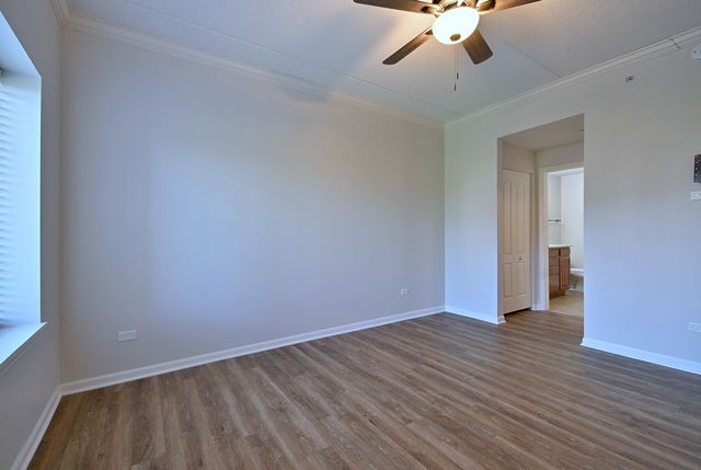 855 E 22nd Street 313, Lombard, IL 60148