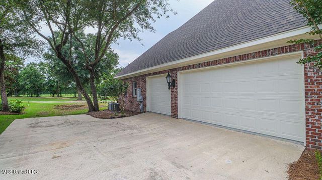 7309 Live Oak Way, Pass Christian, MS 39571