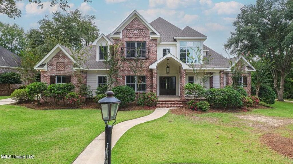 7309 Live Oak Way, Pass Christian, MS 39571