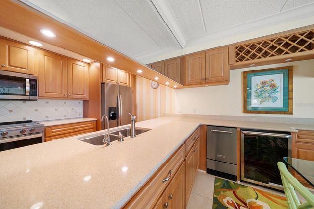 2300 GULF BOULEVARD D1, Belleair Beach, FL 33786