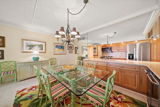 2300 GULF BOULEVARD D1, Belleair Beach, FL 33786