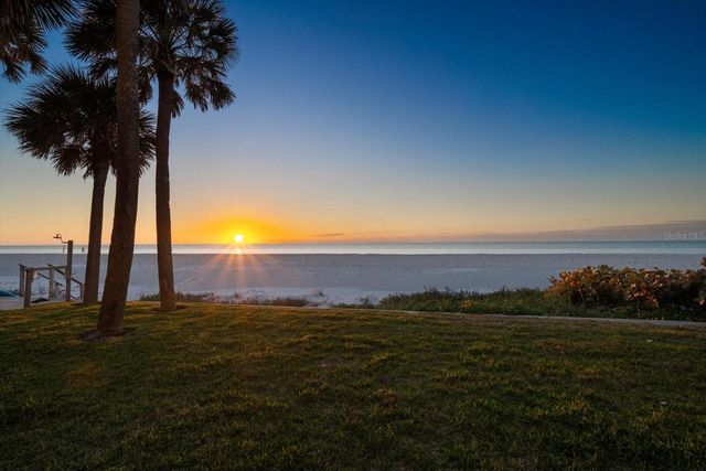 2300 GULF BOULEVARD D1, Belleair Beach, FL 33786