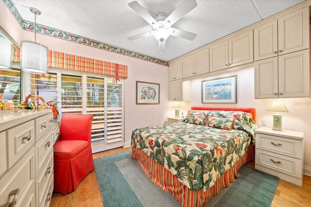 2300 GULF BOULEVARD D1, Belleair Beach, FL 33786