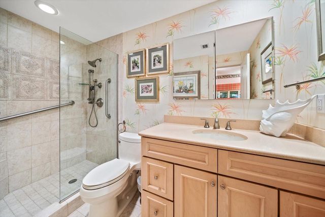 2300 GULF BOULEVARD D1, Belleair Beach, FL 33786