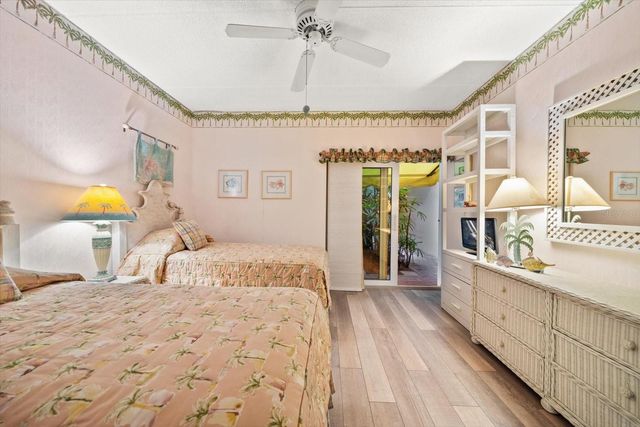 2300 GULF BOULEVARD D1, Belleair Beach, FL 33786