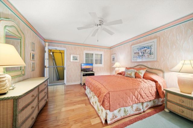 2300 GULF BOULEVARD D1, Belleair Beach, FL 33786