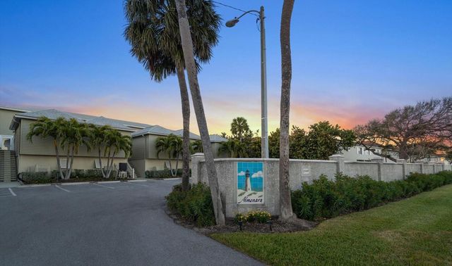 2300 GULF BOULEVARD D1, Belleair Beach, FL 33786