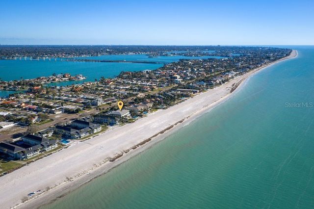 2300 GULF BOULEVARD D1, Belleair Beach, FL 33786