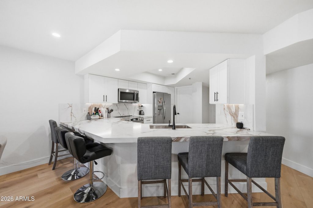 5104 N 32ND Street 149, Phoenix, AZ 85018 — photo 4