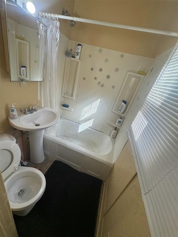 21 Spring Street, Battle Creek, MI 49037