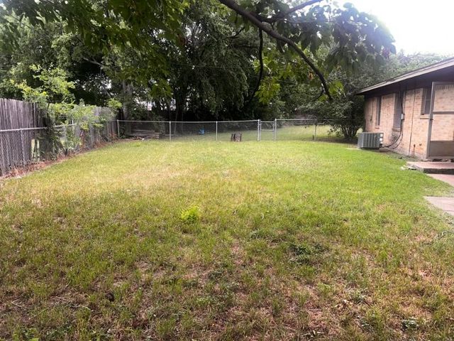 7904 Lazy Lane Road, North Richland Hills, TX 76180