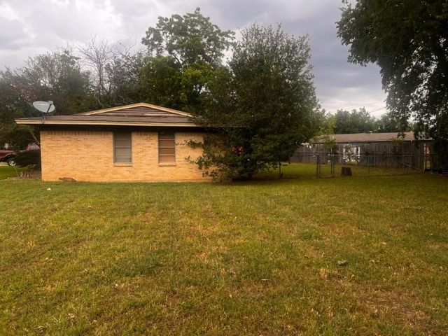 7904 Lazy Lane Road, North Richland Hills, TX 76180