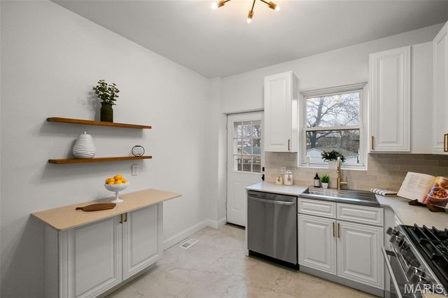 5533 S Kingshighway Boulevard, St Louis, MO 63109