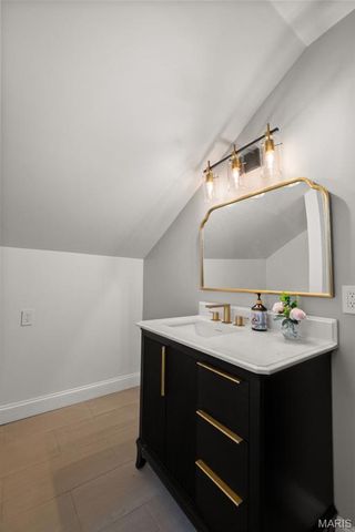 5533 S Kingshighway Boulevard, St Louis, MO 63109