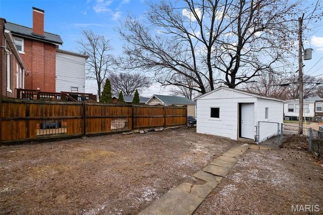 5533 S Kingshighway Boulevard, St Louis, MO 63109