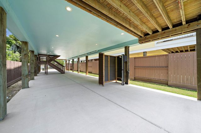2301 67th Street, Galveston, TX 77551