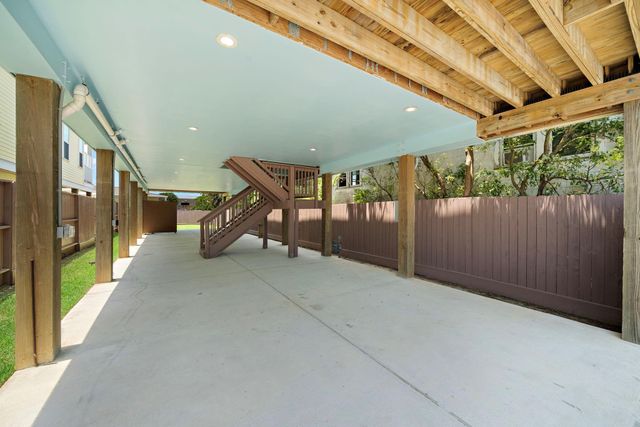 2301 67th Street, Galveston, TX 77551