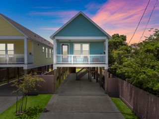 2301 67th Street, Galveston, TX 77551