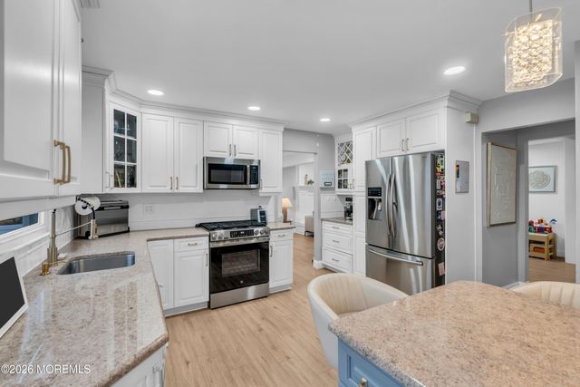 6 Morningside Drive, Old Bridge, NJ 08857