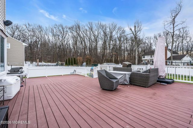 6 Morningside Drive, Old Bridge, NJ 08857
